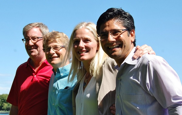 Political leaders at bridge announcement